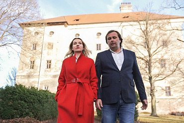 Marcel a Lenka Klausovi v reportáži magazínu Víkend