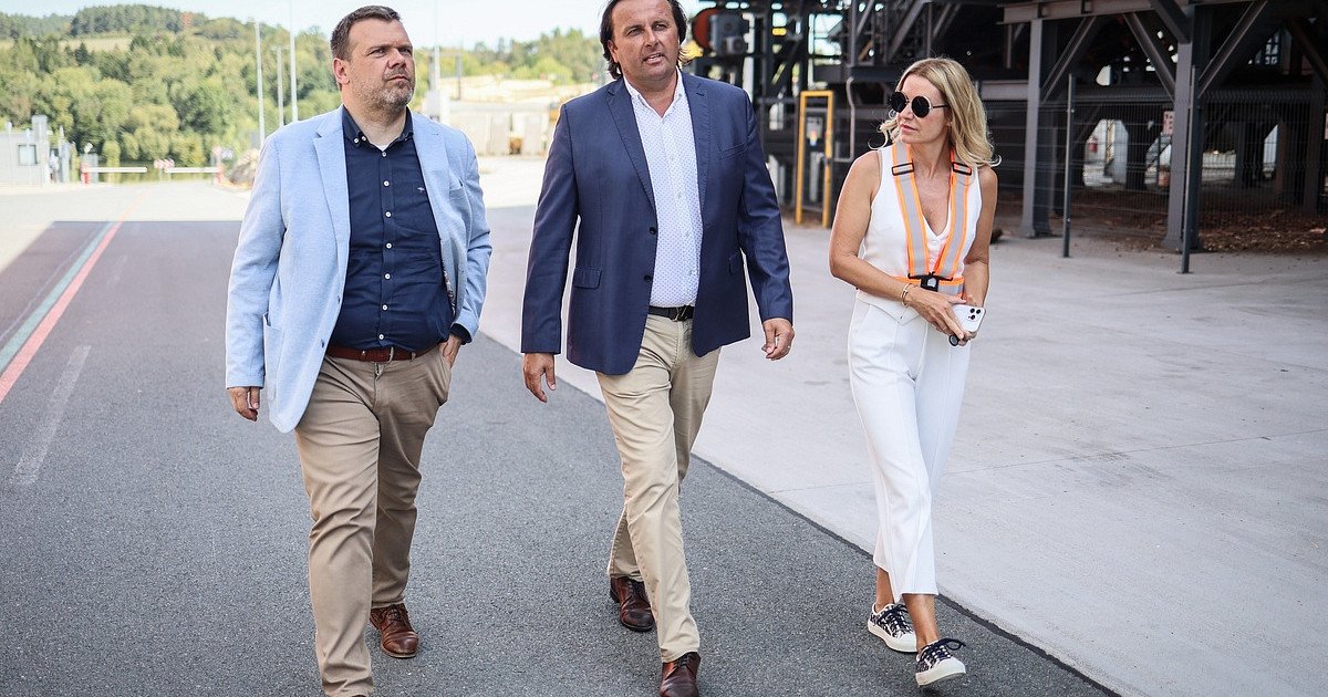 Visit of Minister of Culture Martin Baxa | KLAUS Timber a.s.