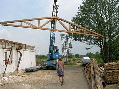 Rozšiřování výrobní haly / Verbreiterung der Fertigungshalle / Factory building extension / Расширение производственного цеха