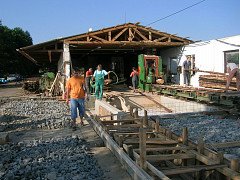 Základy pro rozšíření výrobní haly / Grundlage für Verbreiterung der Fertigungshalle / Foundations for factory building extension / Фундамент для расширение производственного цеха