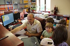 Exkurze MŠ Vrčeň ve společnosti KLAUS Timber a.s. v Kladrubcích 19.6.2012.