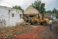 2003 - Výstavba sušáren / Aufbau von Trockenkammer / Building up the wood drying kiln / Строительство сушек