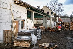 2003 - Výstavba sušáren / Aufbau von Trockenkammer / Building up the wood drying kiln / Строительство сушек