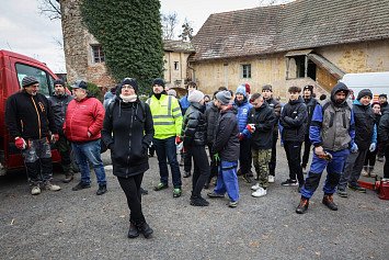 Dobrovolnická brigáda na Zelené Hoře 22. 11. 2025