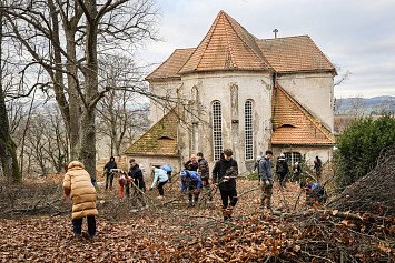 Dobrovolnická brigáda na Zelené Hoře 22. 11. 2025