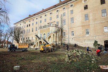 Dobrovolnická brigáda na Zelené Hoře 22. 11. 2025