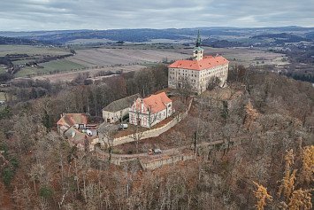 Dobrovolnická brigáda na Zelené Hoře 22. 11. 2025